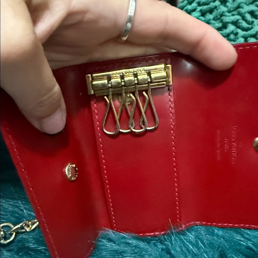 Louis Vuitton Scarlet vernis key holder Wallet with Gold Chain - Picture 10 of 11